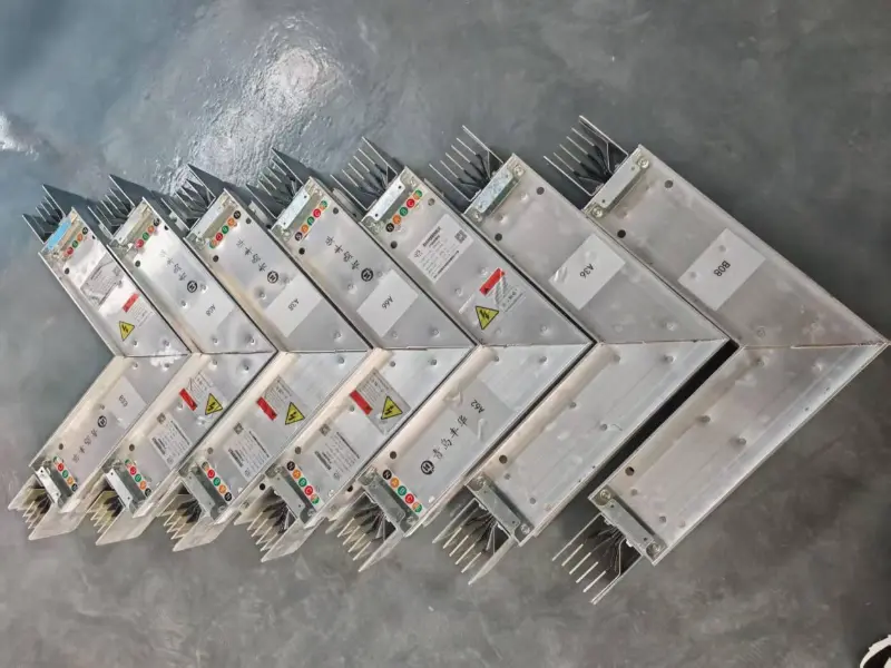 Um novo avanço na transmissão e distribuição de energia de alta corrente: soluções personalizadas de barramento troncalizado permitem fornecimento de energia industrial eficiente