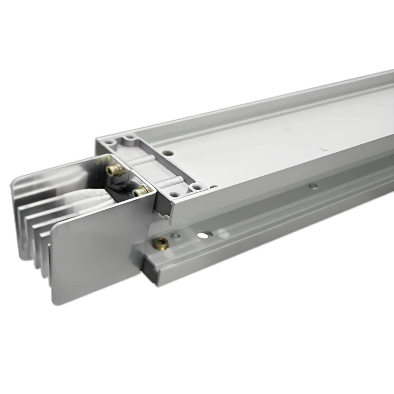 Barramento sanduíche para distribuição de energia